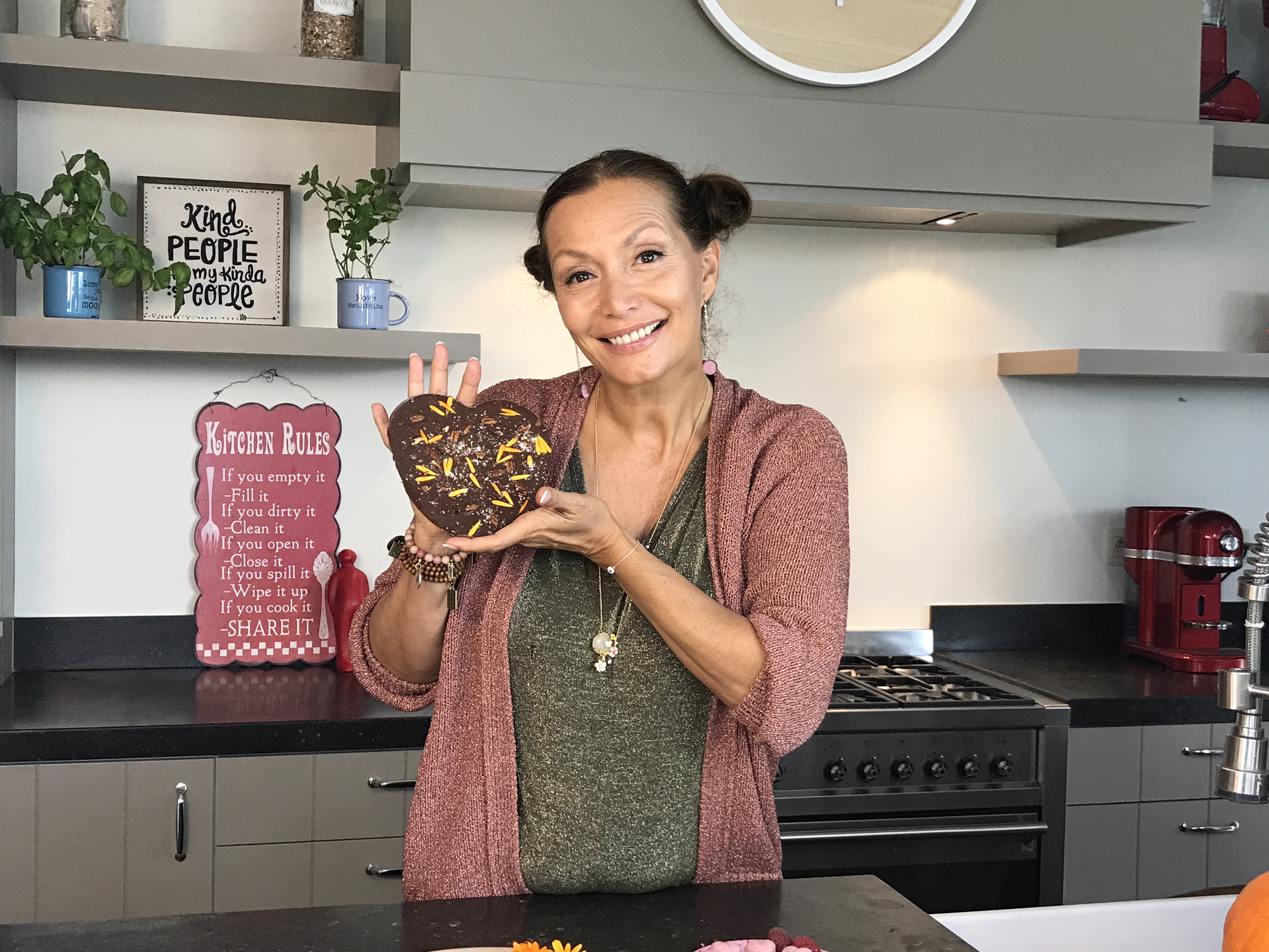 Chocolade om af te vallen én blij te worden ?