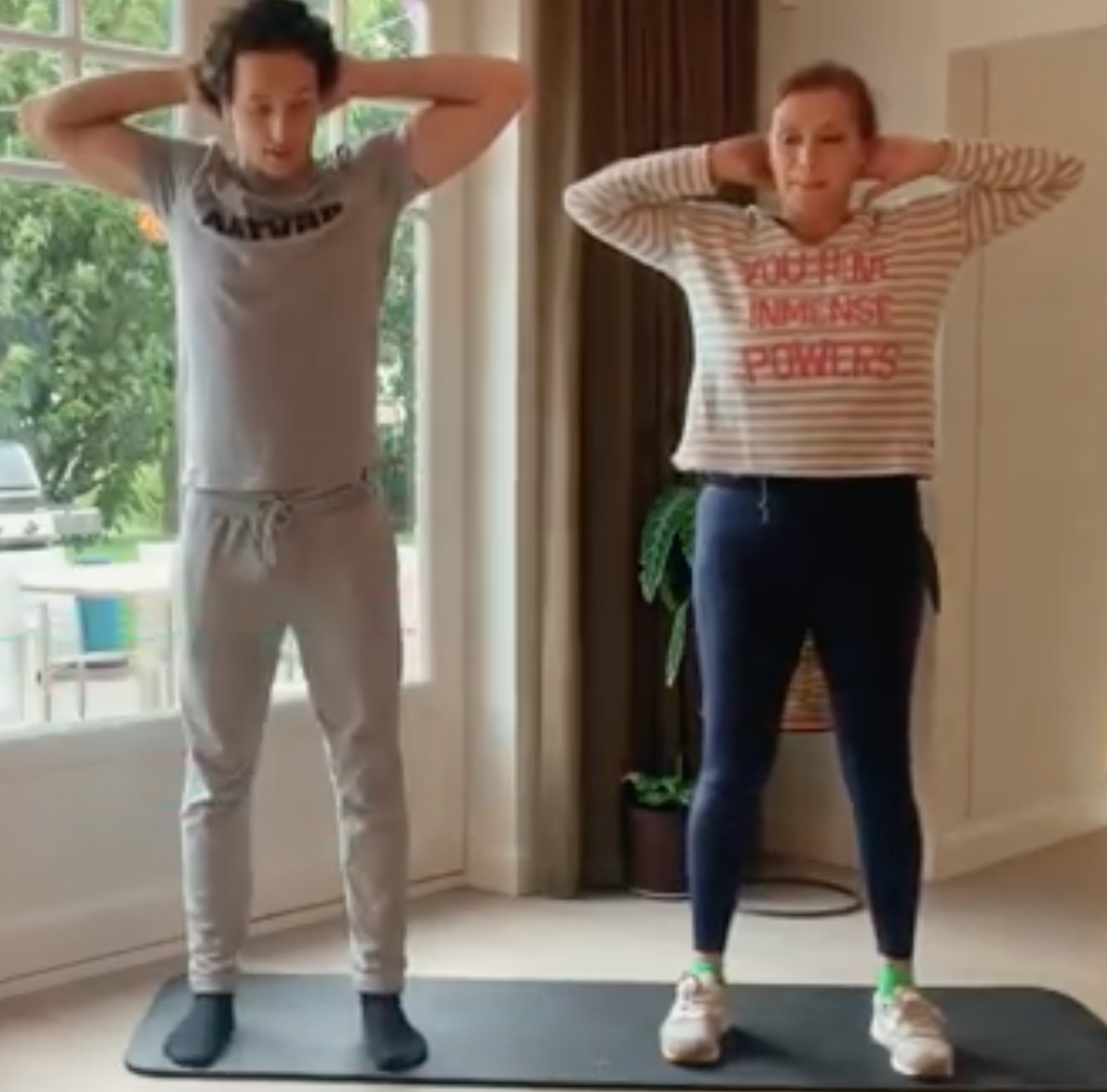 Workout voor een gezonde(re) , sterke(re) rug met zoonlief